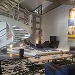 Apto Novo à Beira-Mar Fortaleza-CE